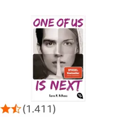 Buchcover "One of Us Is Next" von Karen M. McManus. Ein Mann und eine Frau blicken ernst in die Kamera, eine Hand hält einen Finger vor den Mund.