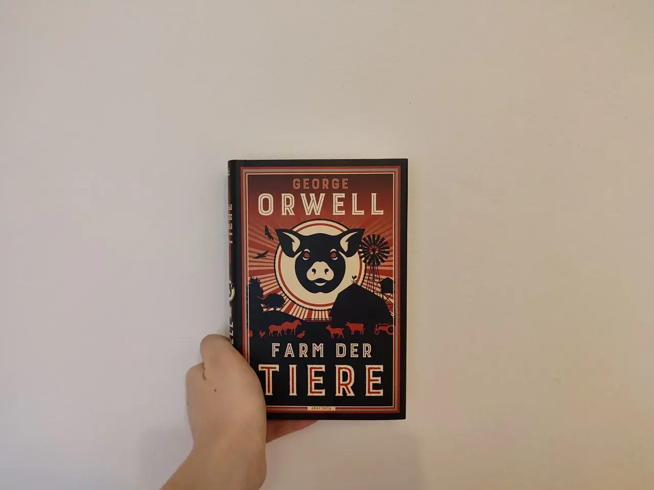 George Orwells "Farm der Tiere" – welches Buch sollte jeder gelesen haben? Ein Klassiker über Macht und Korruption.